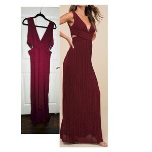 Lulus Pleated Chiffon High Neck Midi Dress Burgundy Size Large NWOT